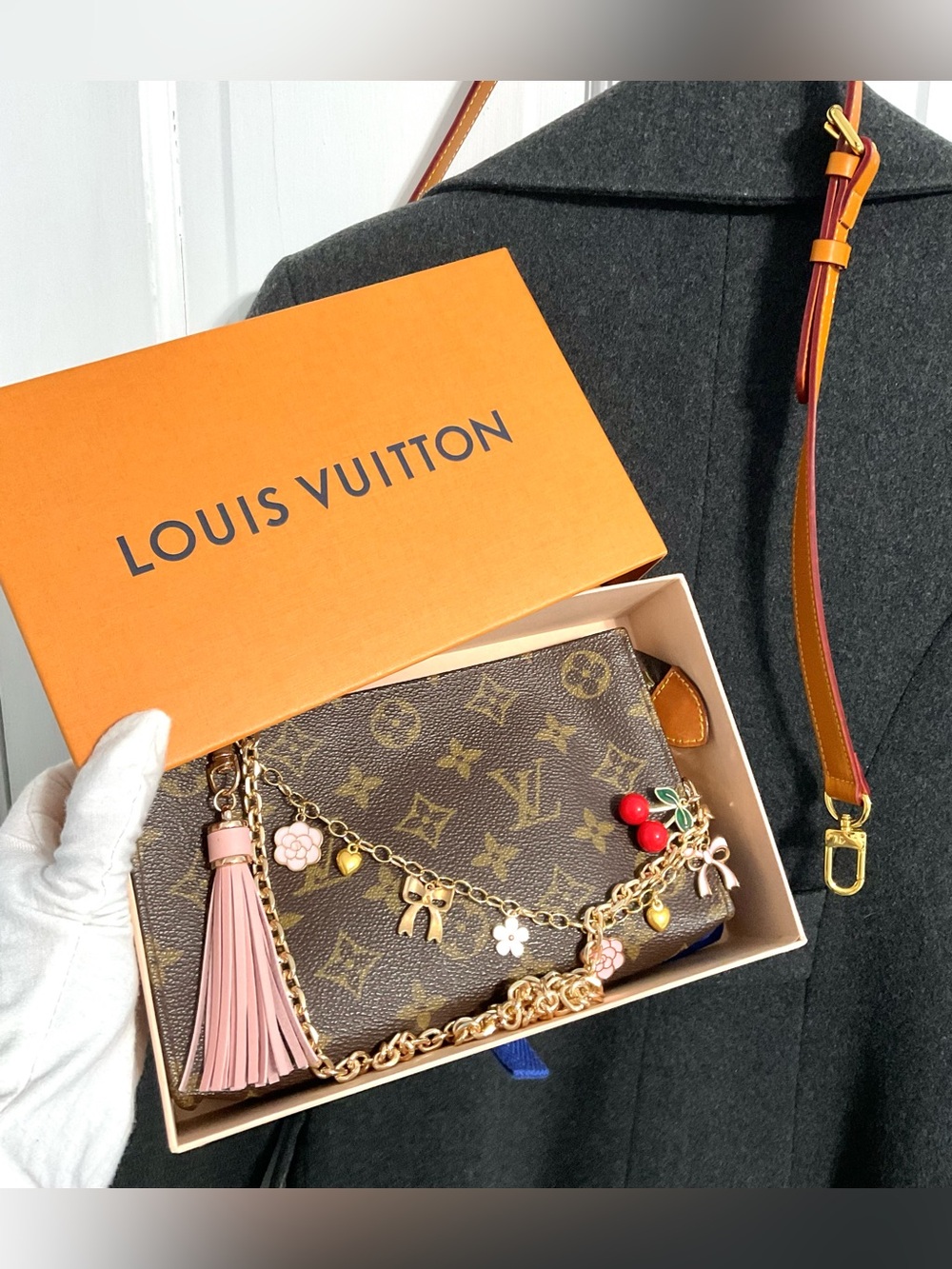 ✅LV AUTHENTIC CLUTCH/POUCH MONOGRAM 853 LOUIS VUITTON+LV BOX